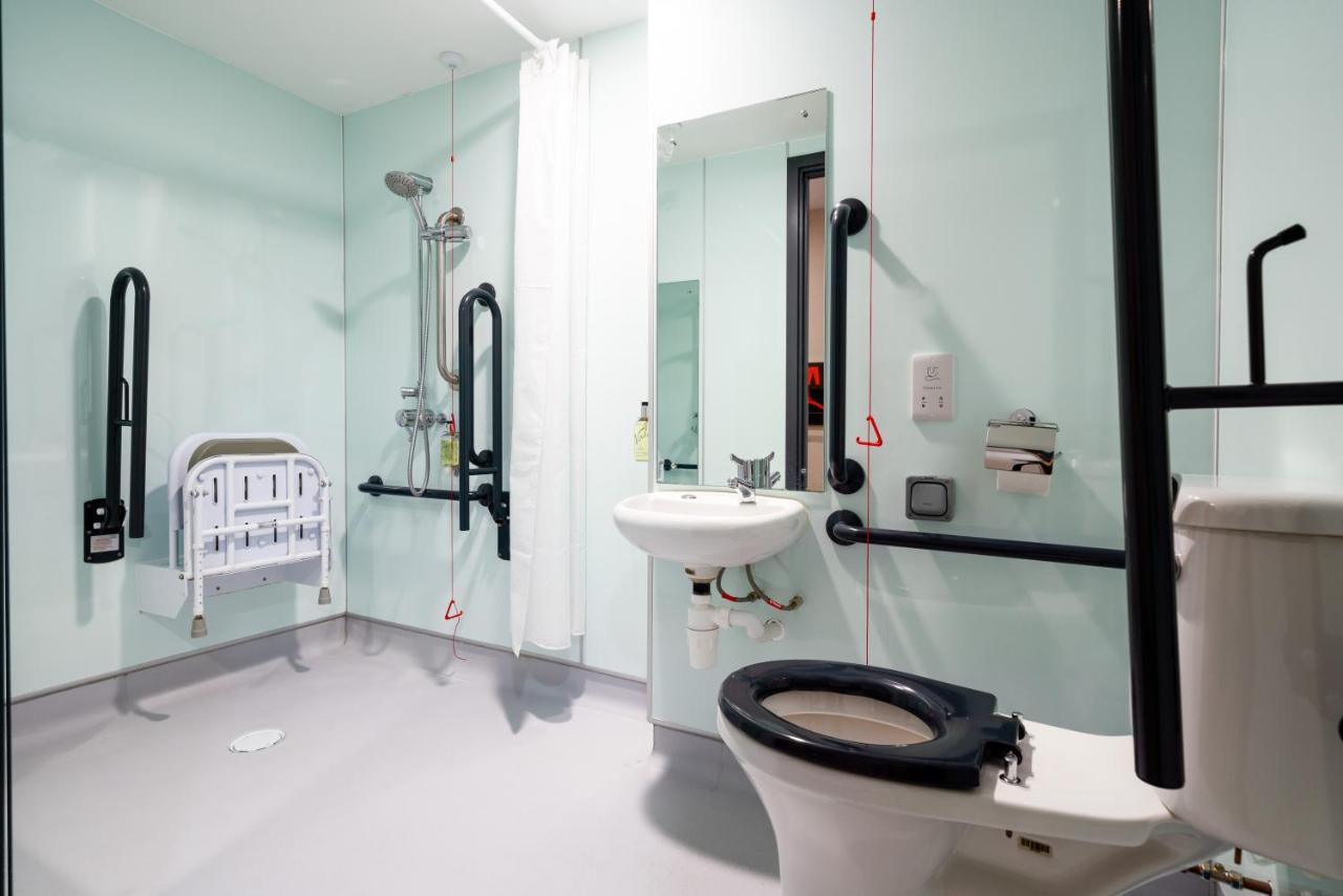 Easyhotel London City Shoreditch Exterior photo