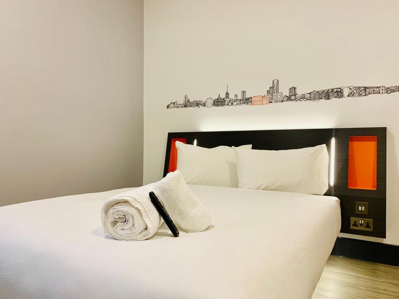 Easyhotel London City Shoreditch Exterior photo