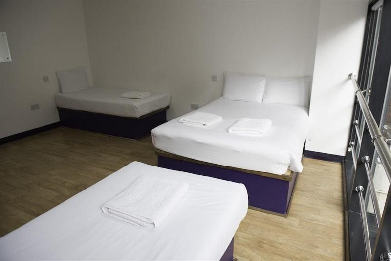 Easyhotel London City Shoreditch Exterior photo