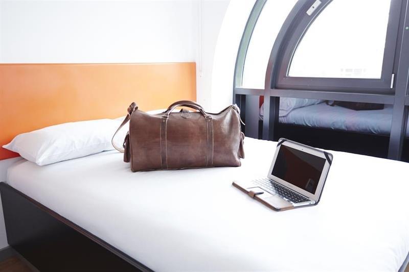 Easyhotel London City Shoreditch Exterior photo