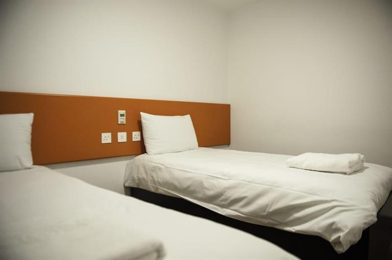 Easyhotel London City Shoreditch Exterior photo